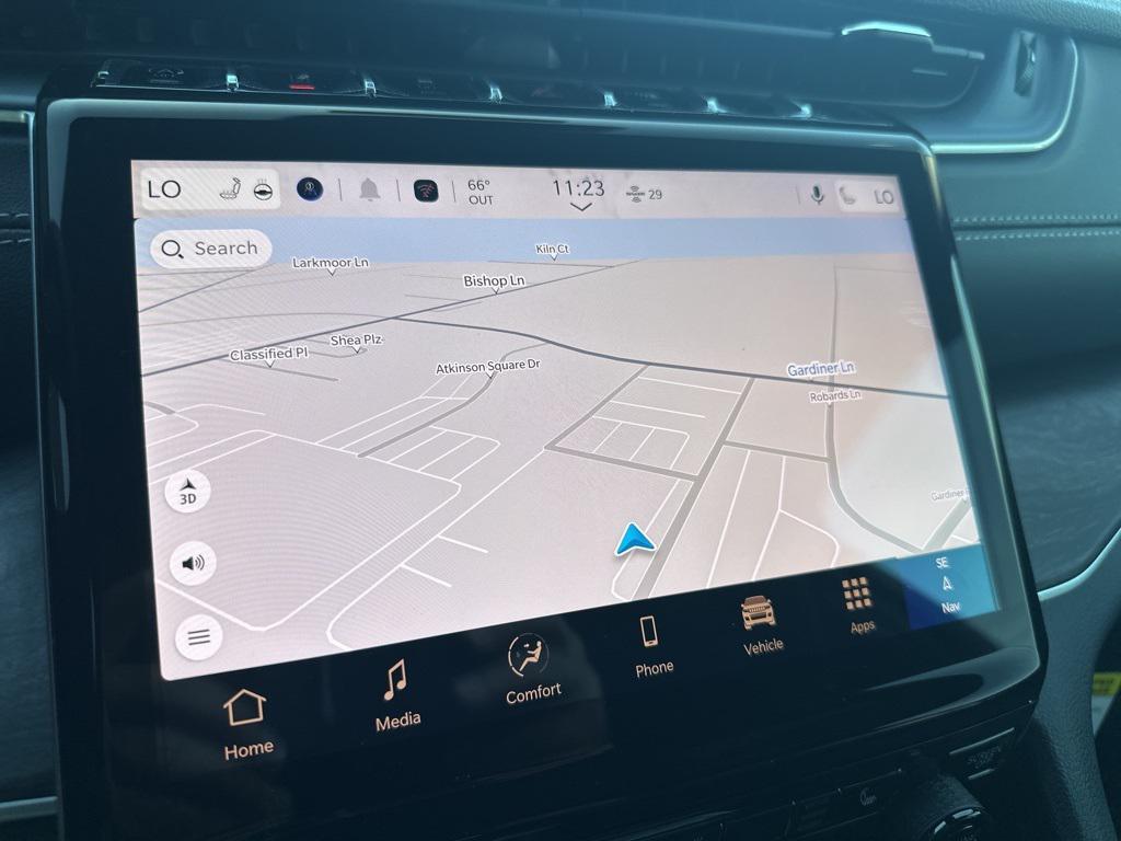 new 2025 Jeep Grand Cherokee car, priced at $38,745