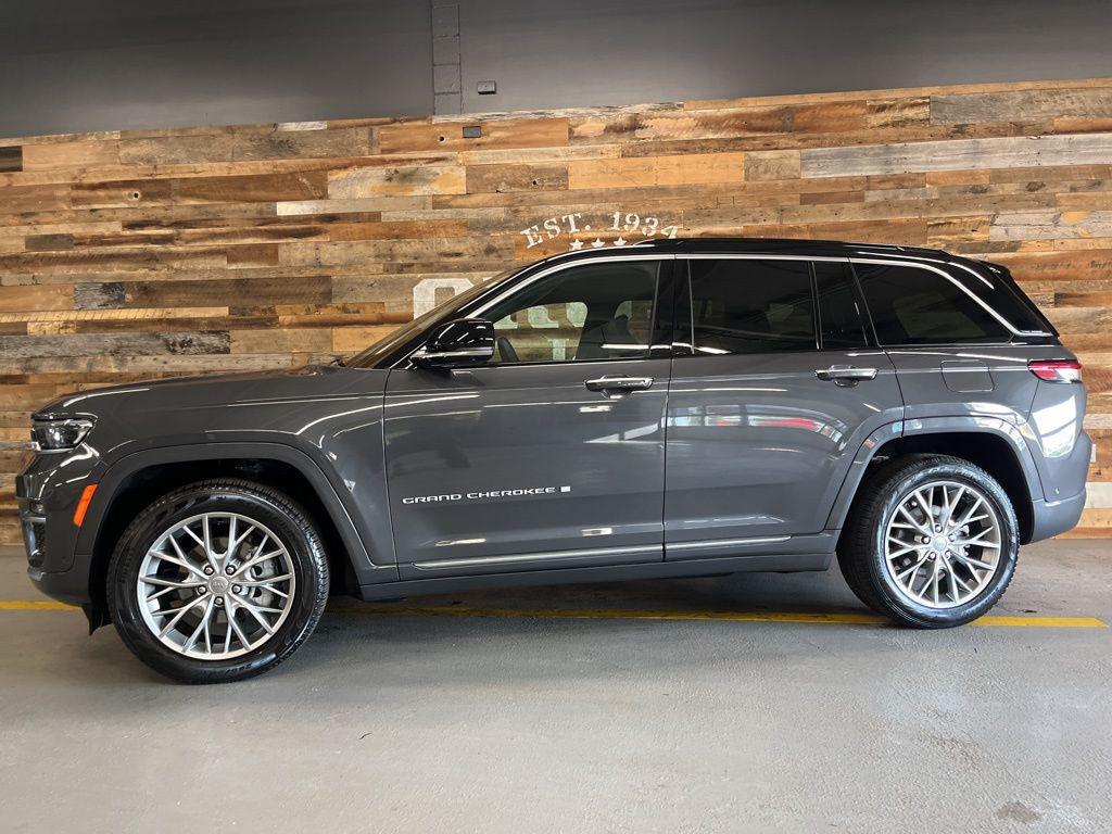 used 2025 Jeep Grand Cherokee car, priced at $48,989