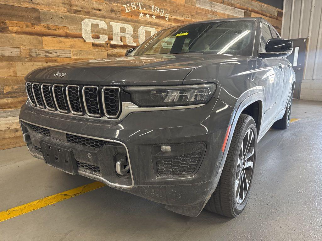 used 2022 Jeep Grand Cherokee car, priced at $33,115