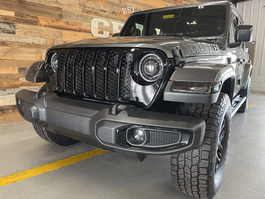 used 2022 Jeep Gladiator car, priced at $29,937