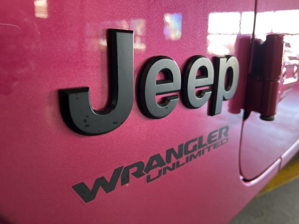used 2022 Jeep Wrangler Unlimited car, priced at $31,000