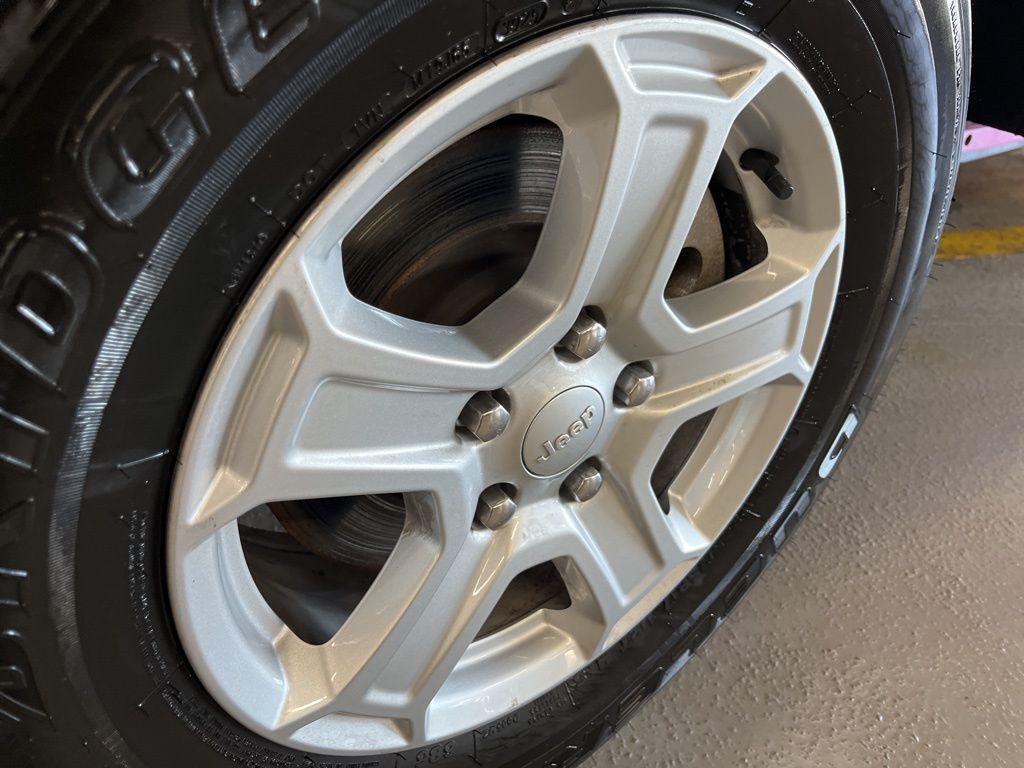 used 2022 Jeep Wrangler Unlimited car, priced at $31,000