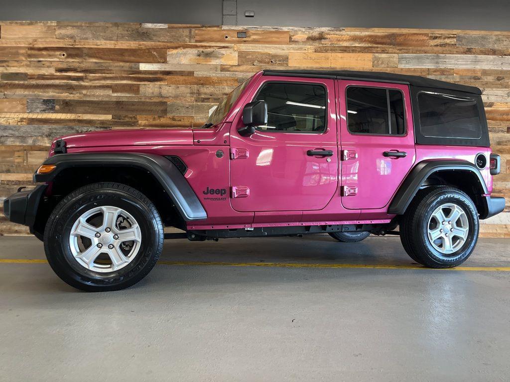 used 2022 Jeep Wrangler Unlimited car, priced at $31,000