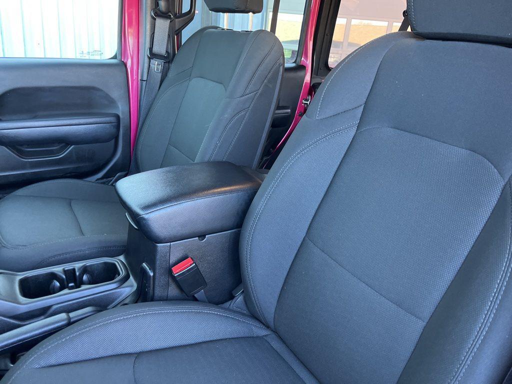 used 2022 Jeep Wrangler Unlimited car, priced at $31,000