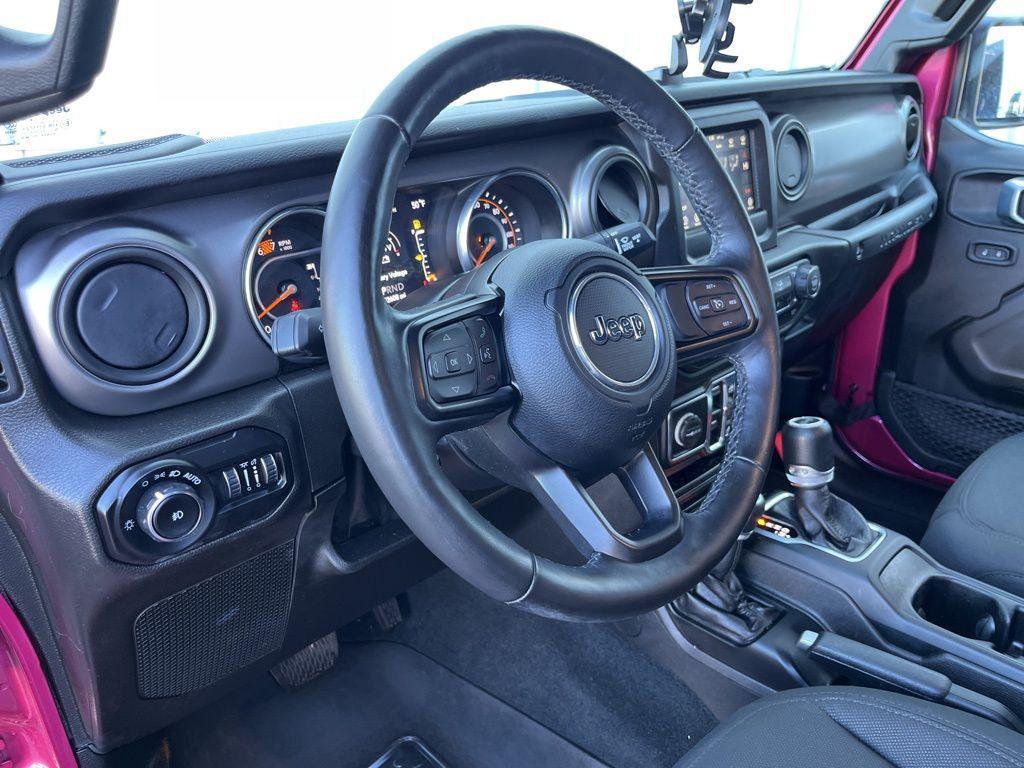 used 2022 Jeep Wrangler Unlimited car, priced at $31,000