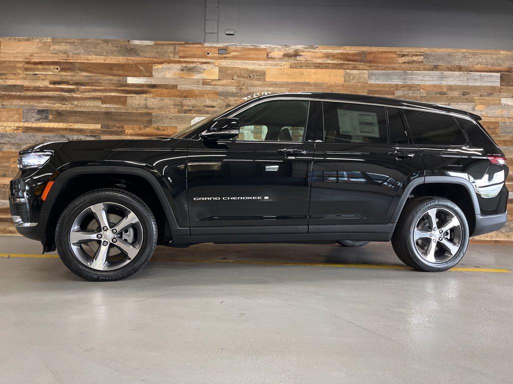 new 2025 Jeep Grand Cherokee L car, priced at $47,720