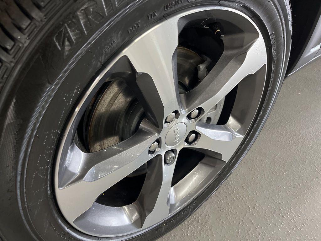 new 2025 Jeep Grand Cherokee L car, priced at $47,720