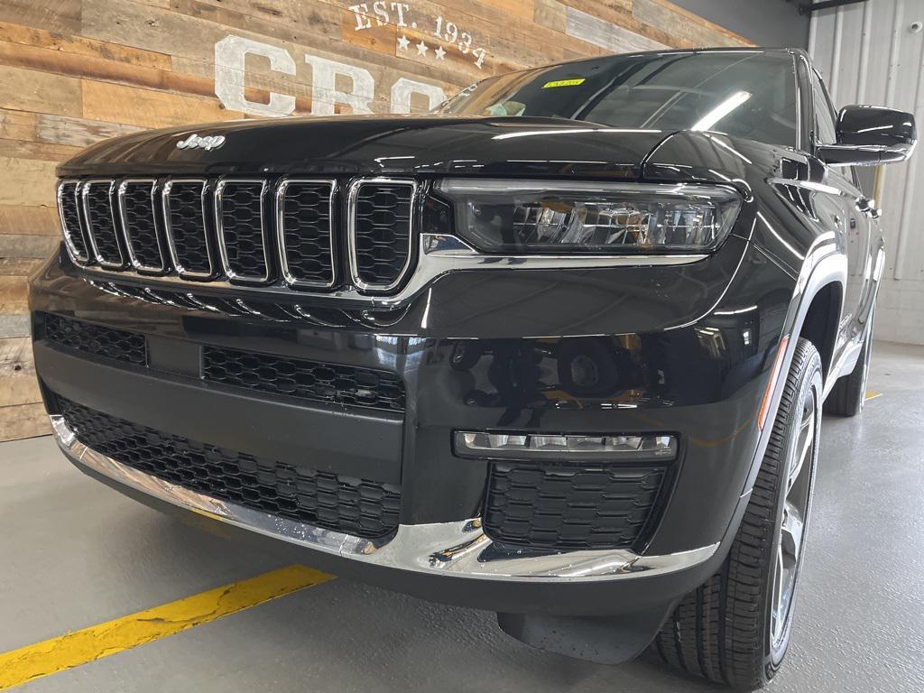 new 2025 Jeep Grand Cherokee L car, priced at $52,380