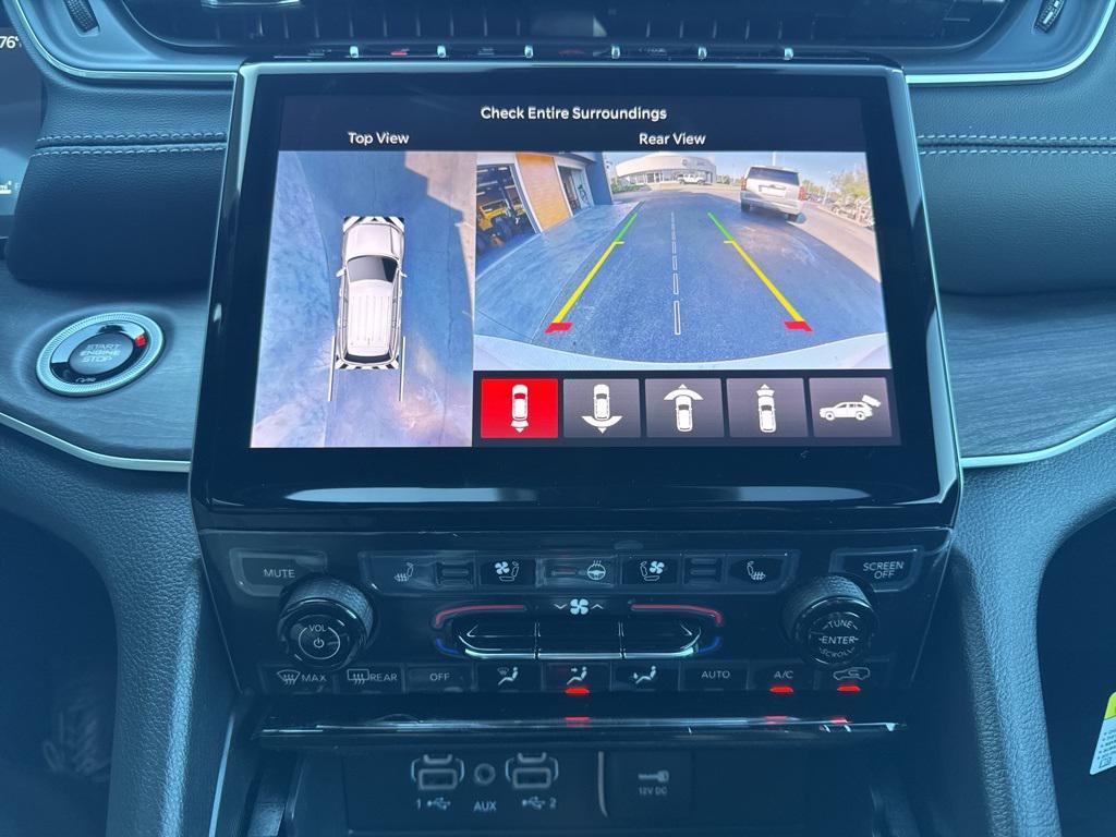 new 2025 Jeep Grand Cherokee car, priced at $44,500