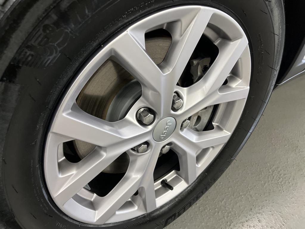 used 2022 Jeep Grand Cherokee L car, priced at $28,560