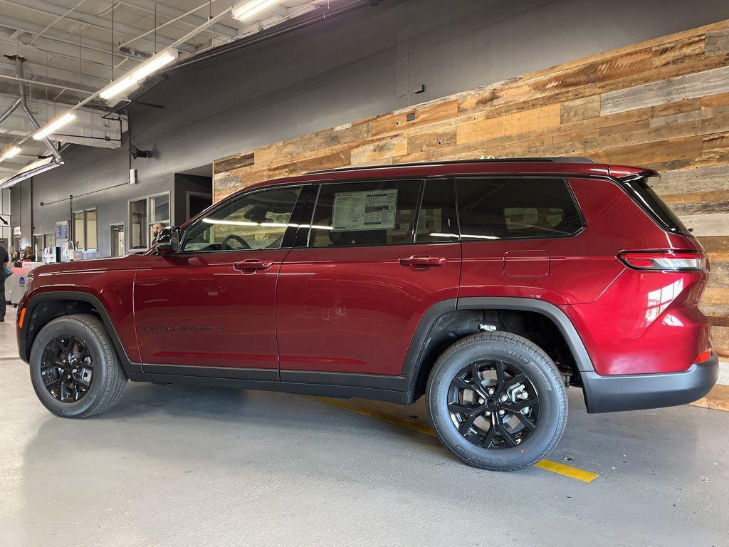 new 2025 Jeep Grand Cherokee L car, priced at $40,500