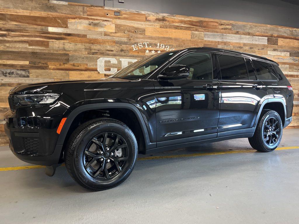 used 2025 Jeep Grand Cherokee L car, priced at $37,000