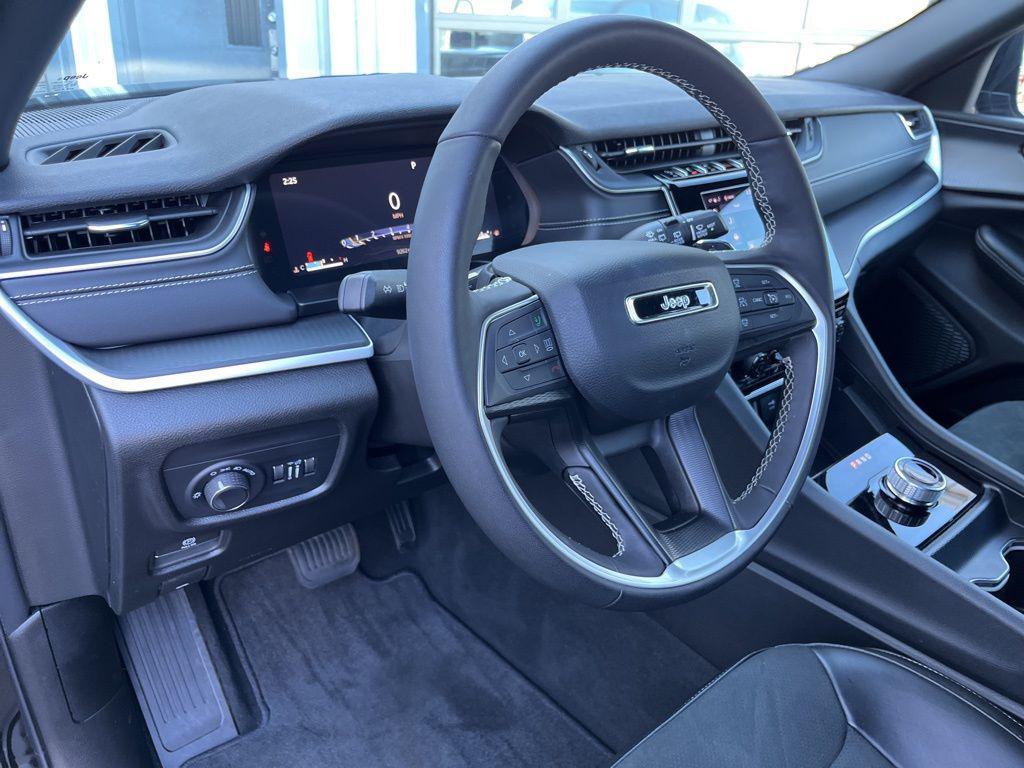 used 2025 Jeep Grand Cherokee L car, priced at $37,000