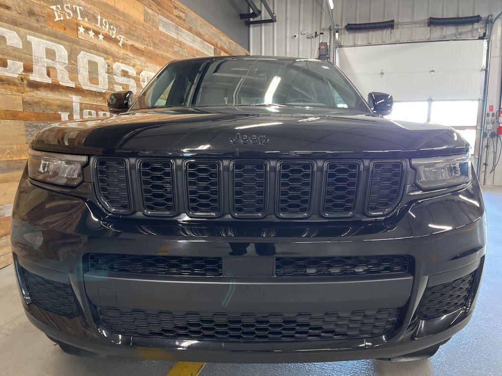 used 2025 Jeep Grand Cherokee L car, priced at $37,000