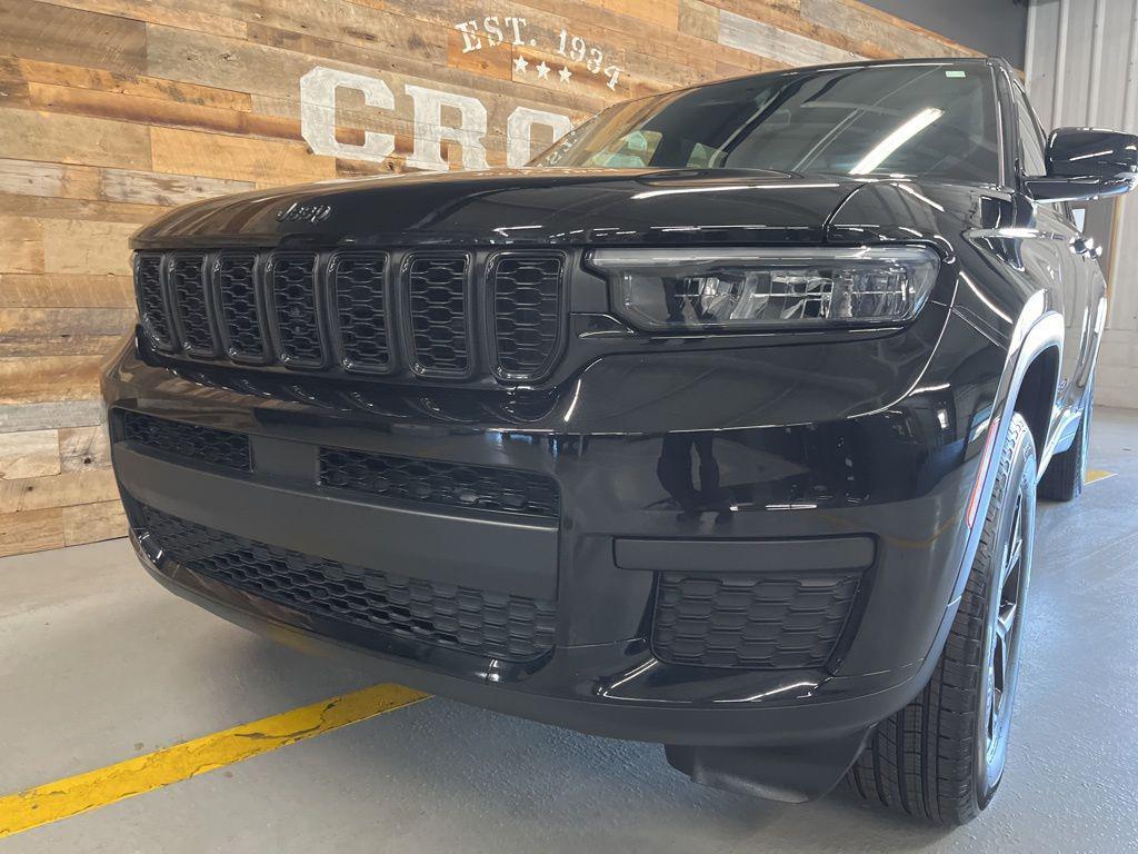 used 2025 Jeep Grand Cherokee L car, priced at $37,000