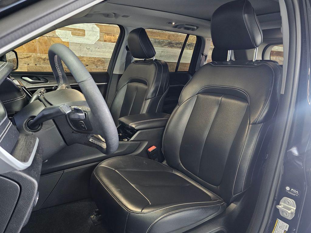 used 2023 Jeep Grand Cherokee car, priced at $35,410