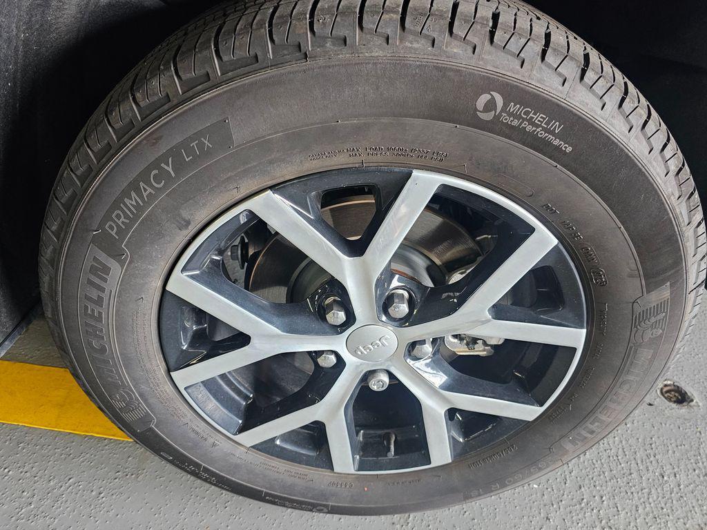 used 2023 Jeep Grand Cherokee car, priced at $35,410