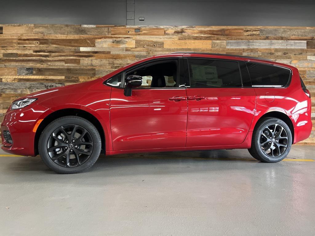 new 2026 Chrysler Pacifica car, priced at $48,500
