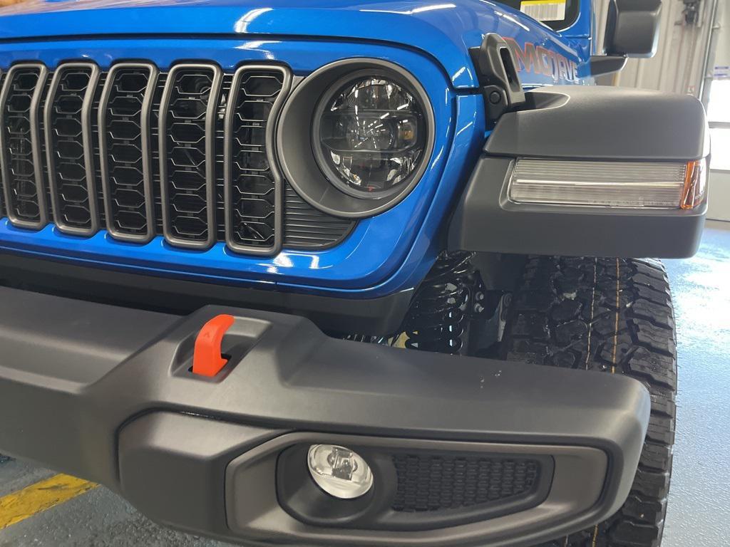 new 2026 Jeep Gladiator car, priced at $52,751