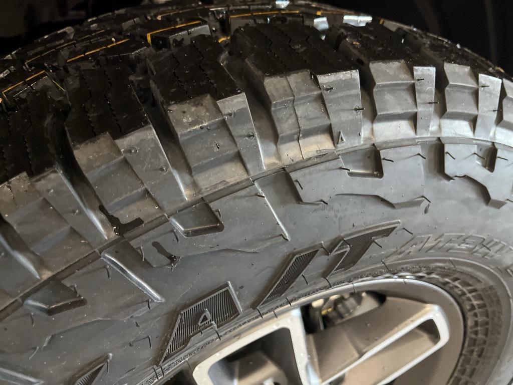 new 2026 Jeep Gladiator car, priced at $52,751