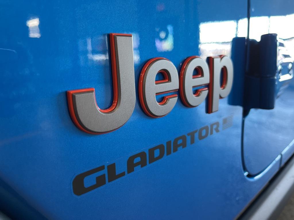 new 2026 Jeep Gladiator car, priced at $52,751