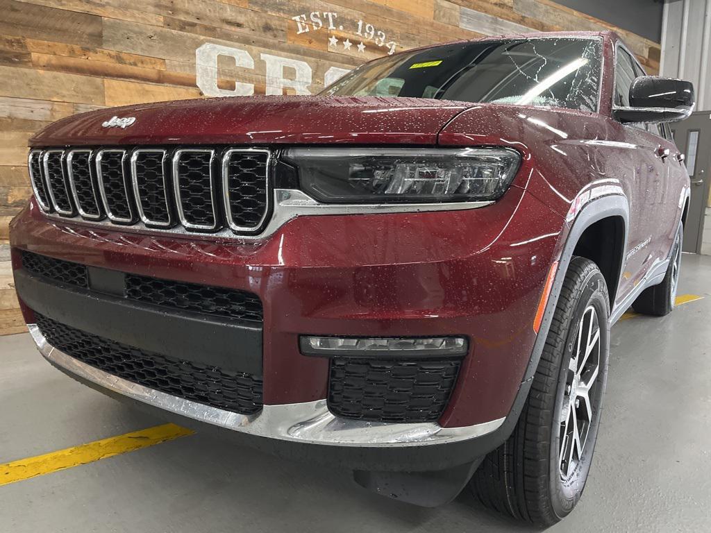 new 2025 Jeep Grand Cherokee L car, priced at $41,415