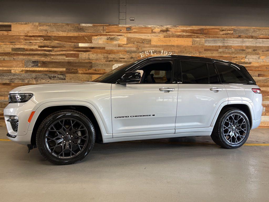 used 2024 Jeep Grand Cherokee car, priced at $48,499