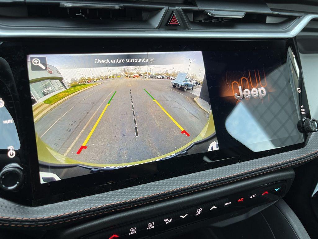 new 2026 Jeep Cherokee car, priced at $43,634