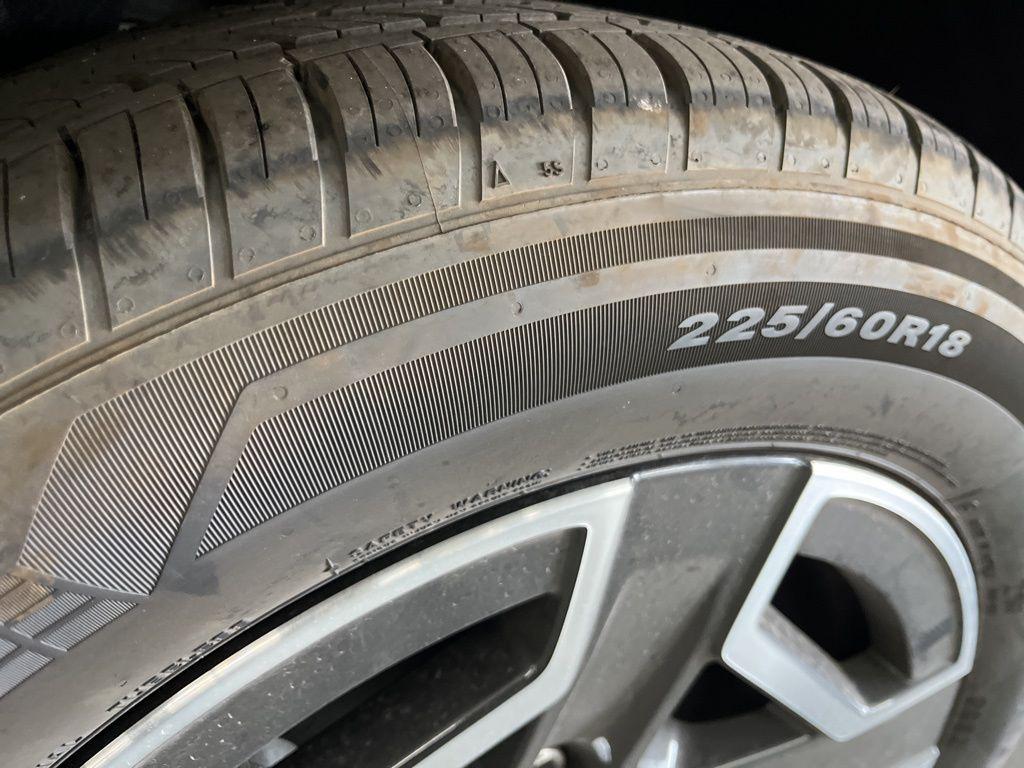 new 2026 Jeep Cherokee car, priced at $43,634