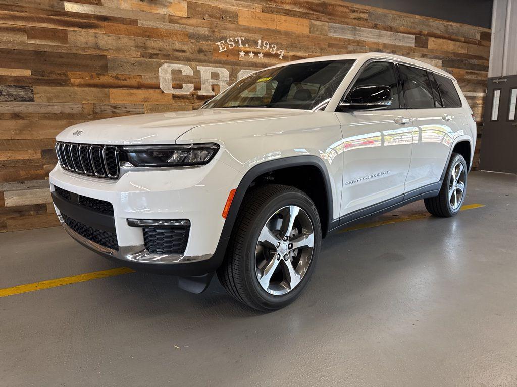 new 2025 Jeep Grand Cherokee L car, priced at $45,177