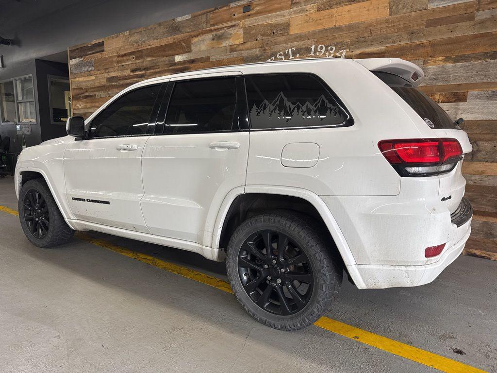 used 2018 Jeep Grand Cherokee car, priced at $10,419