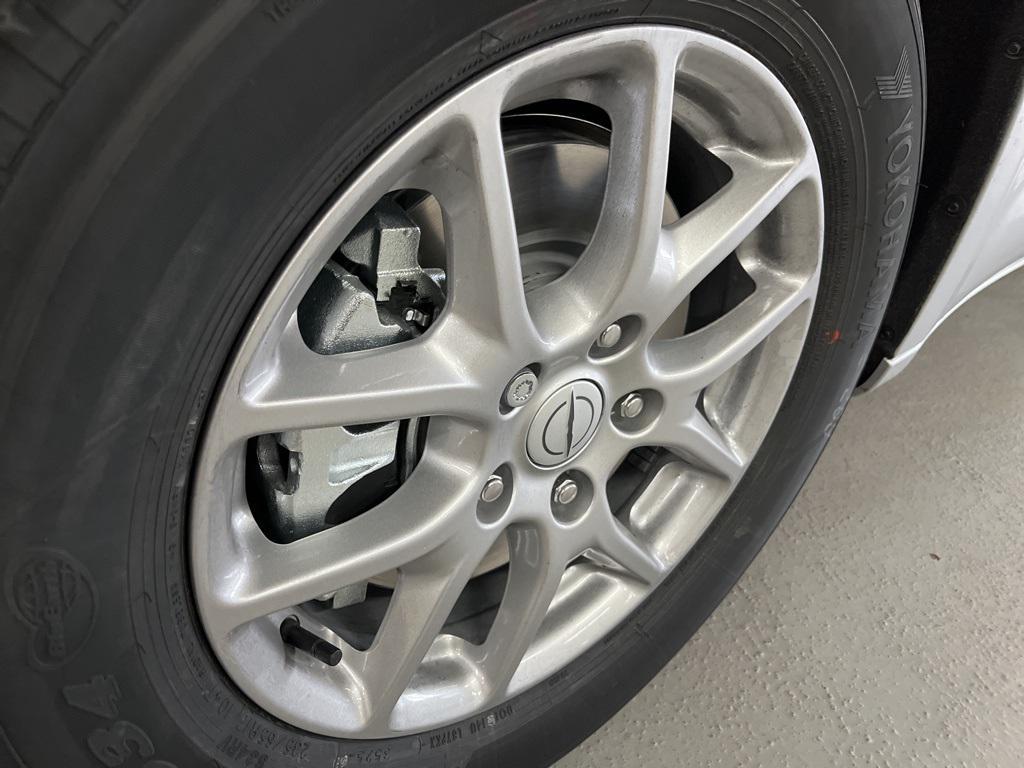 new 2026 Chrysler Pacifica car, priced at $40,000