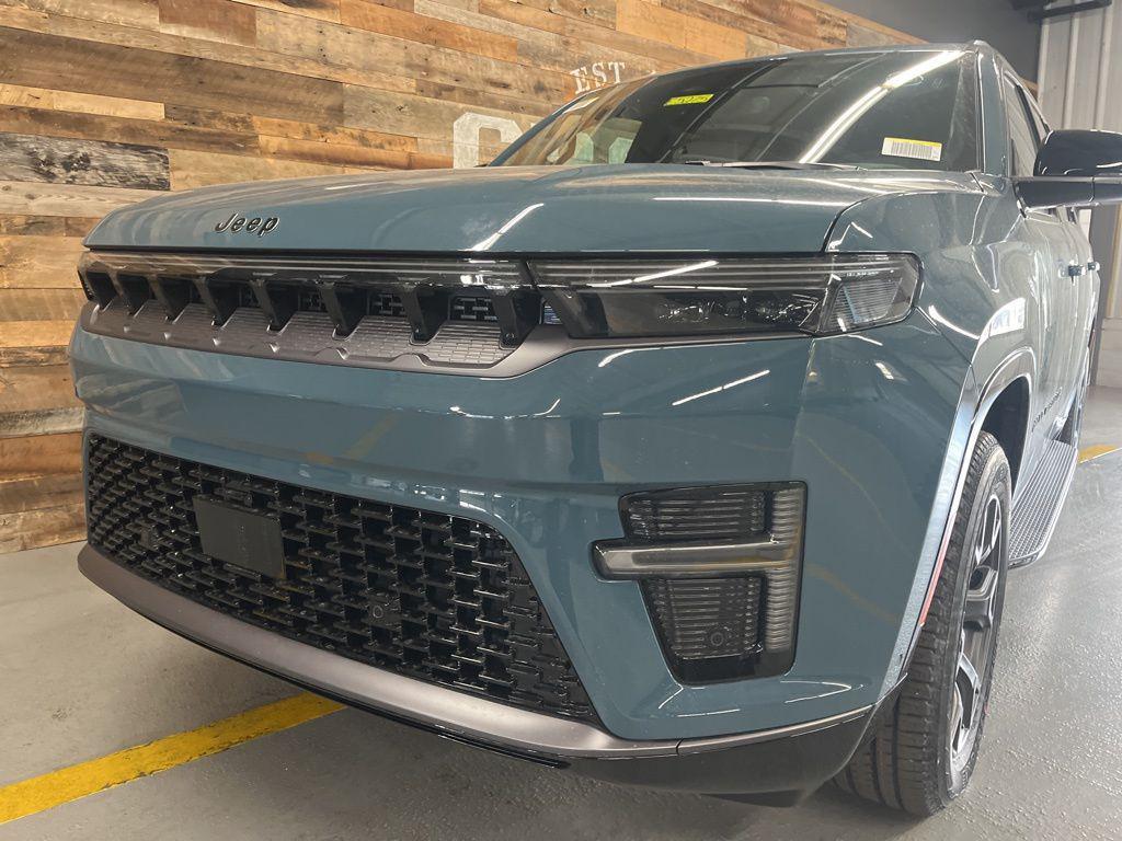 new 2026 Jeep Grand Wagoneer L car, priced at $76,735