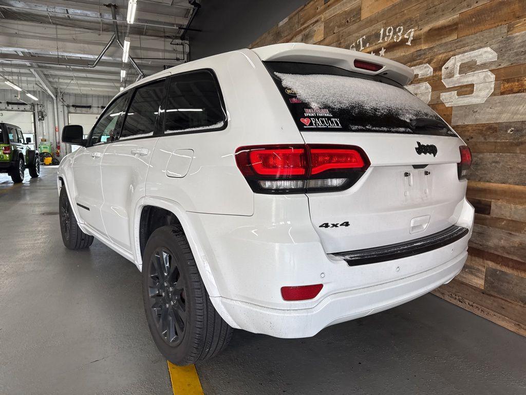 used 2018 Jeep Grand Cherokee car, priced at $13,064