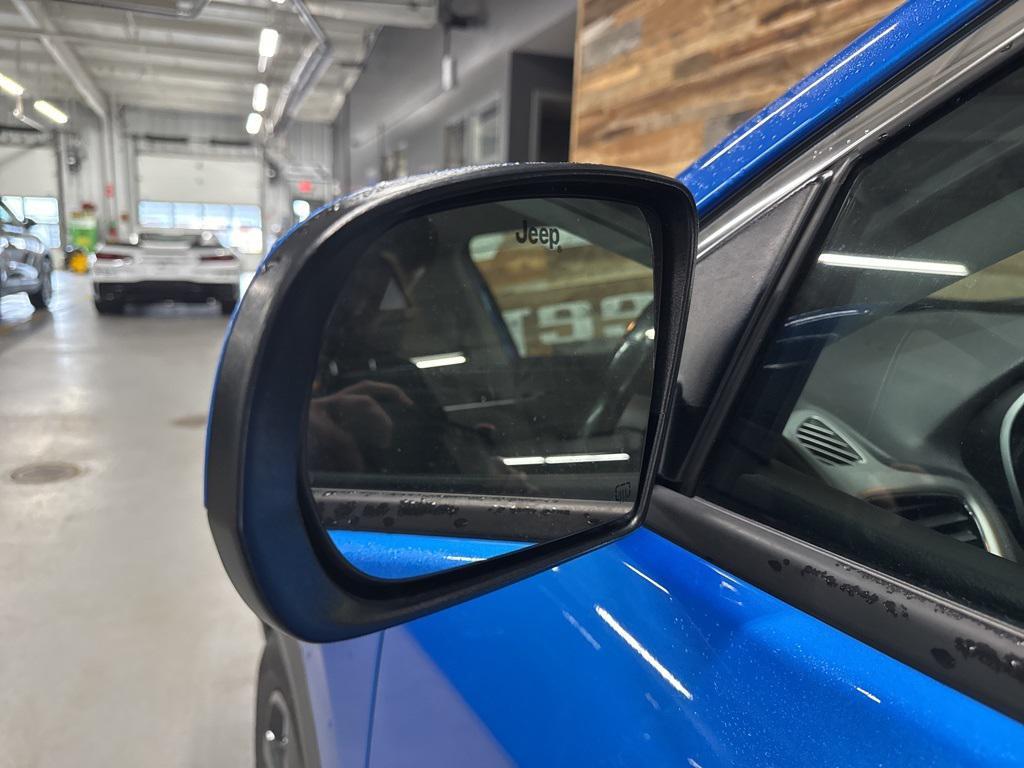 used 2018 Jeep Compass car, priced at $9,384