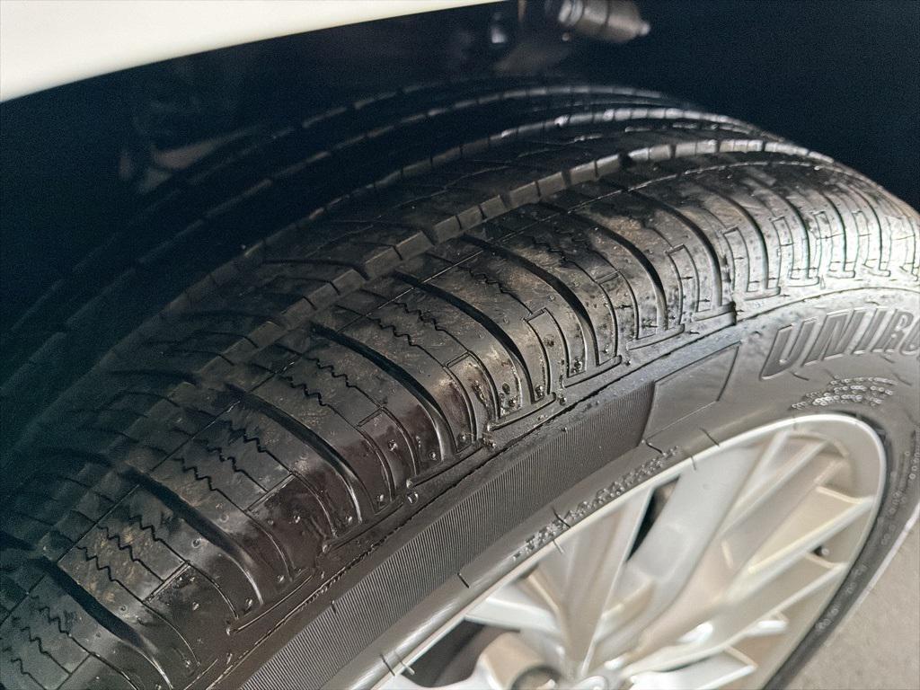 used 2023 Jeep Grand Cherokee L car, priced at $42,312