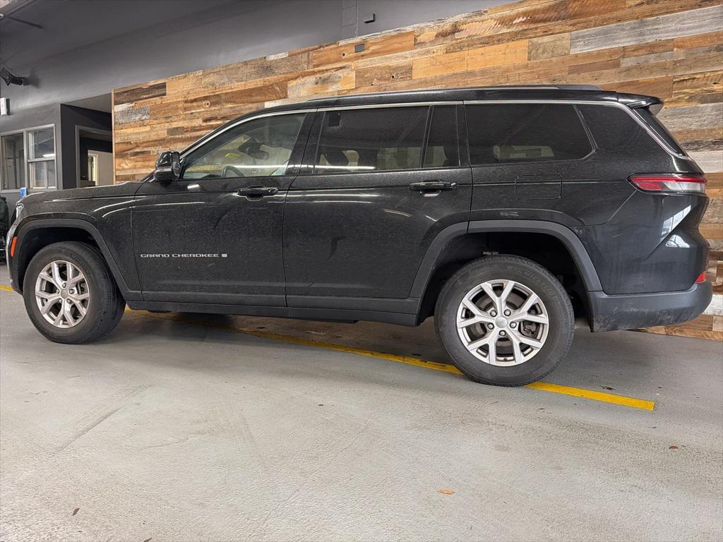 used 2021 Jeep Grand Cherokee L car, priced at $27,895