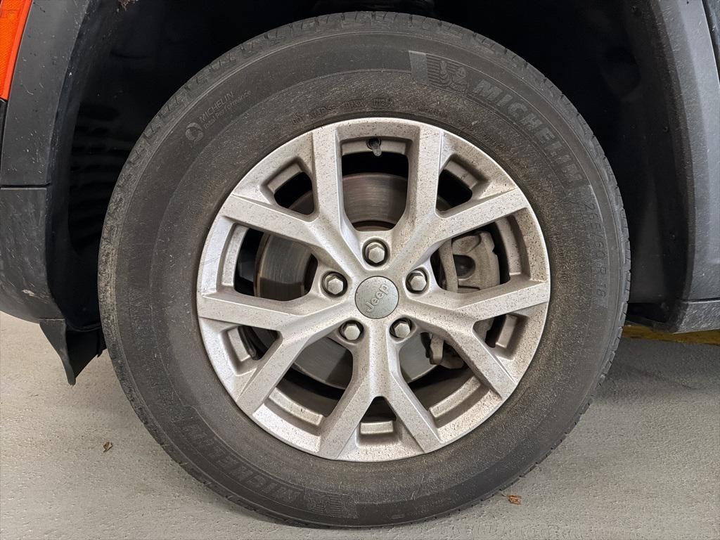 used 2021 Jeep Grand Cherokee L car, priced at $27,895