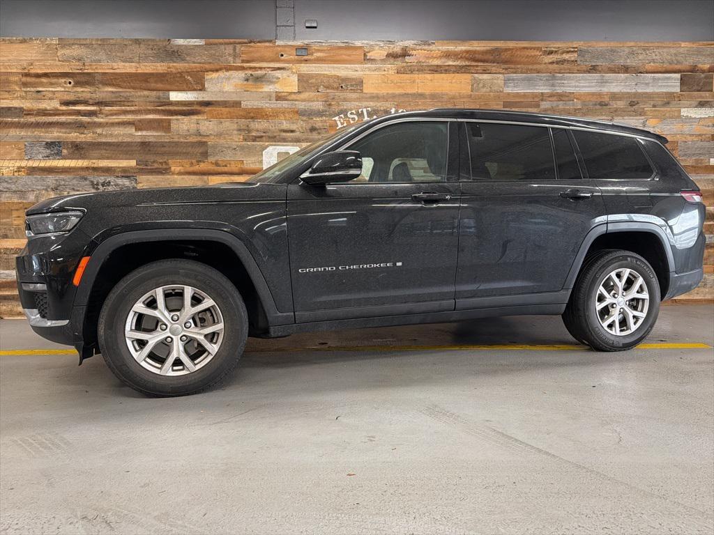used 2021 Jeep Grand Cherokee L car, priced at $27,895