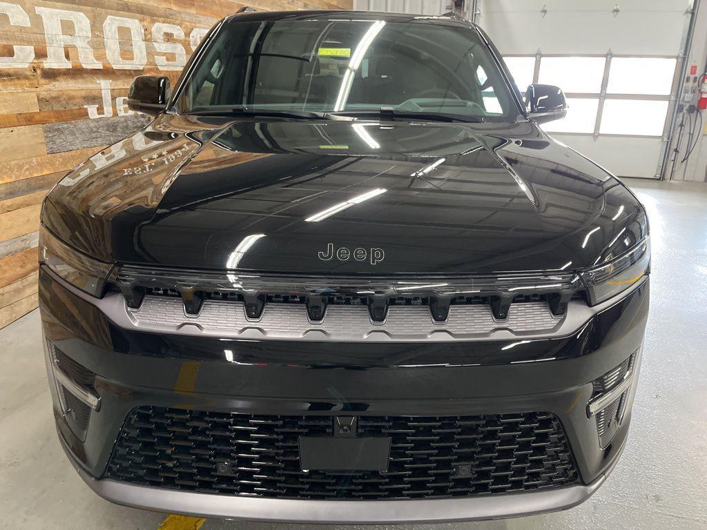 new 2026 Jeep Grand Wagoneer car, priced at $77,918