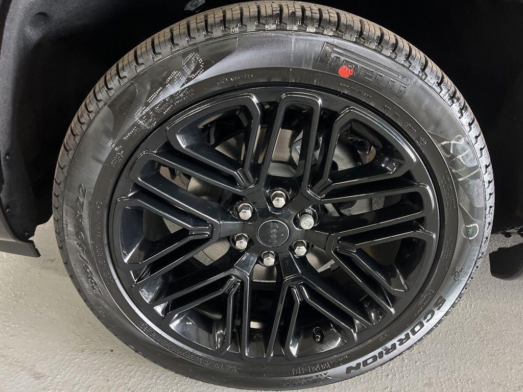 new 2026 Jeep Grand Wagoneer car, priced at $77,918