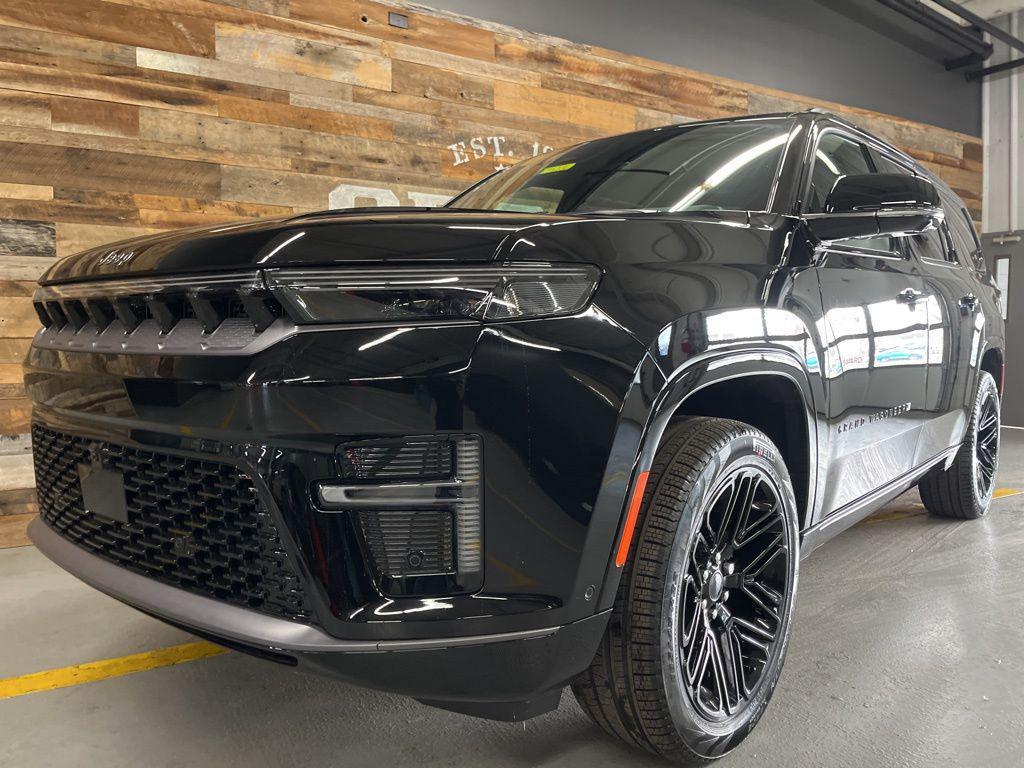 new 2026 Jeep Grand Wagoneer car, priced at $77,918
