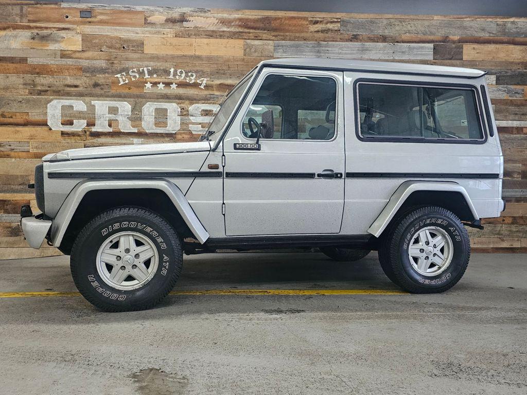 used 1986 Mercedes-Benz E-Class car, priced at $20,000