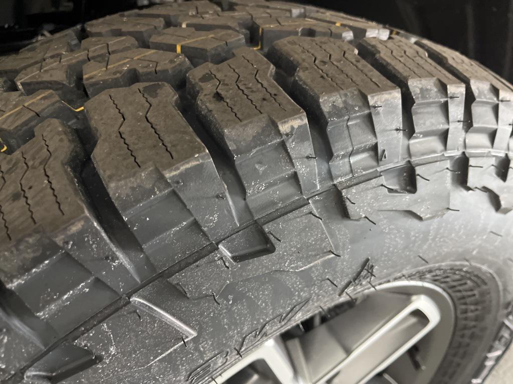 new 2026 Jeep Gladiator car, priced at $52,751