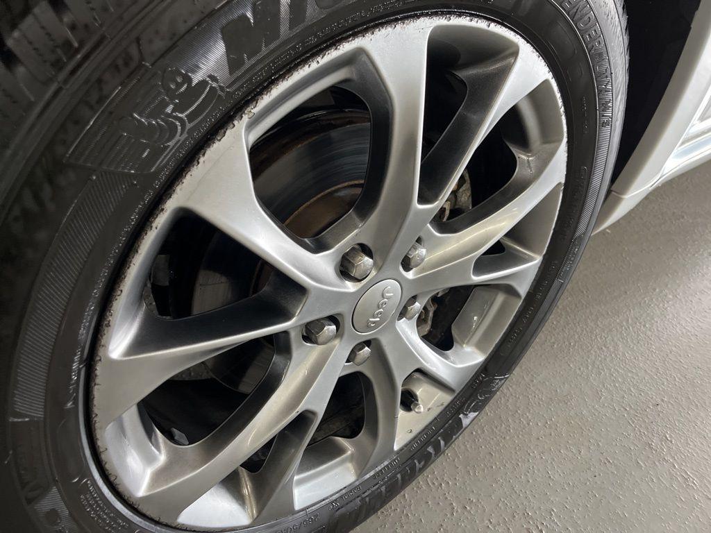 used 2019 Jeep Grand Cherokee car, priced at $24,900