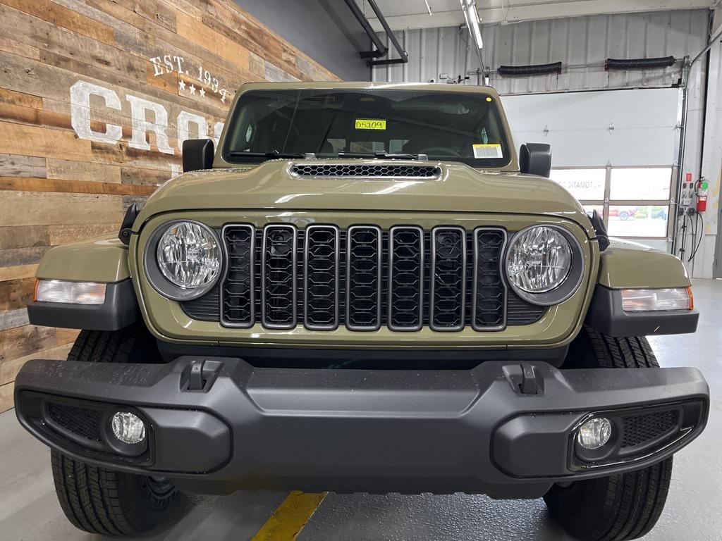 new 2026 Jeep Gladiator car, priced at $45,075