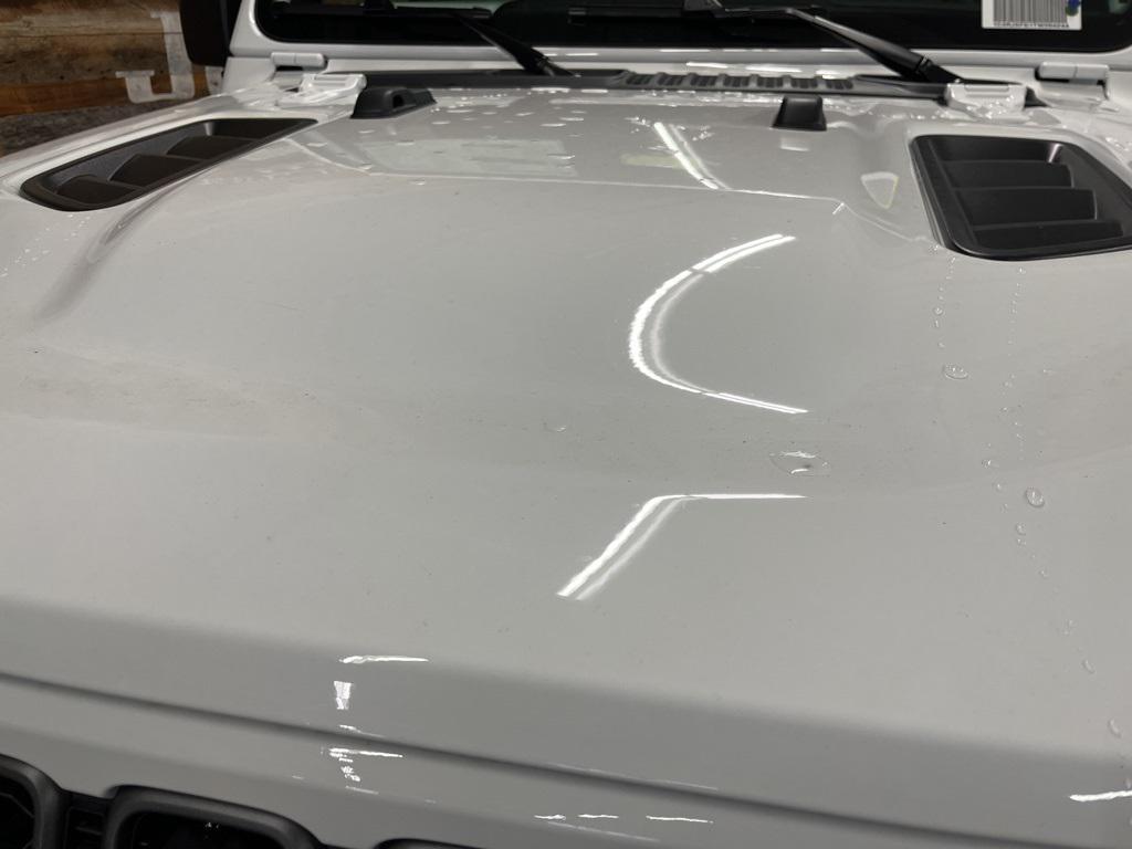 new 2026 Jeep Wrangler car, priced at $61,434