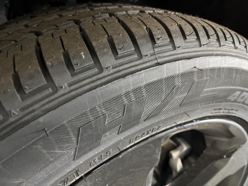 new 2025 Jeep Grand Cherokee L car, priced at $44,000