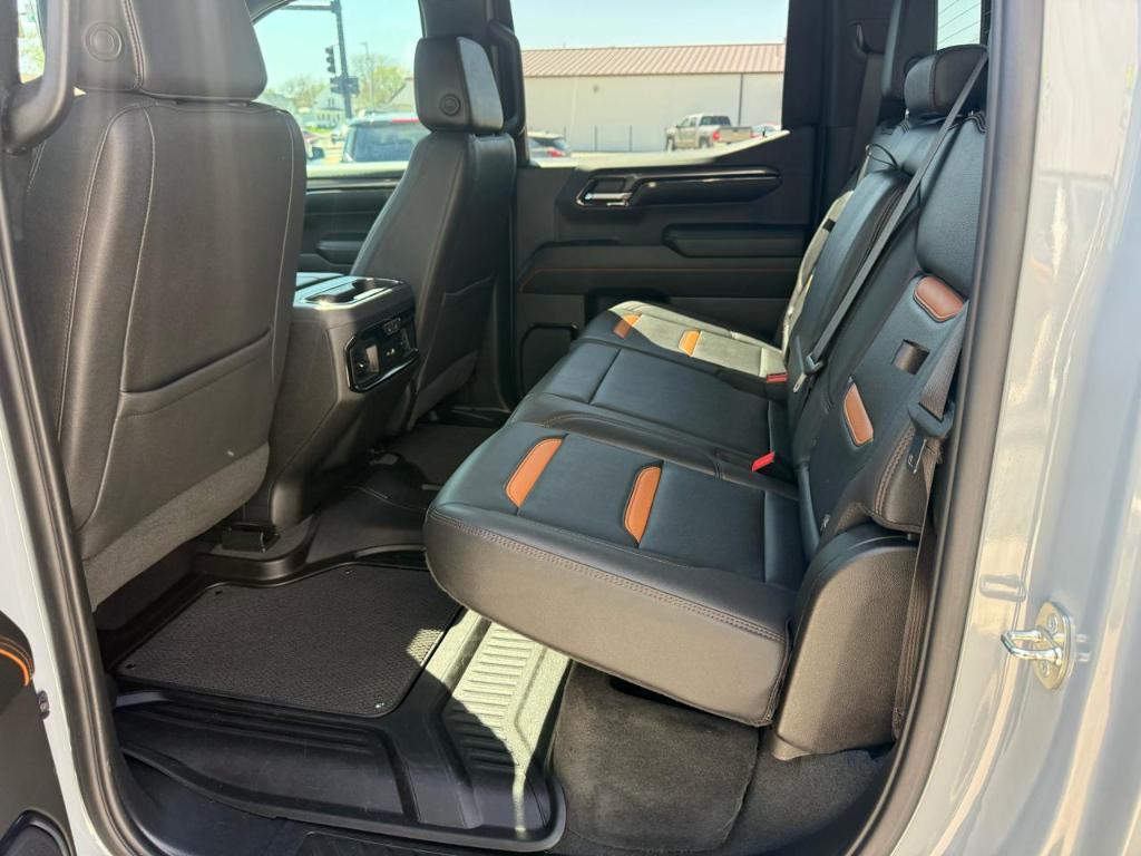 used 2024 GMC Sierra 1500 car, priced at $59,900