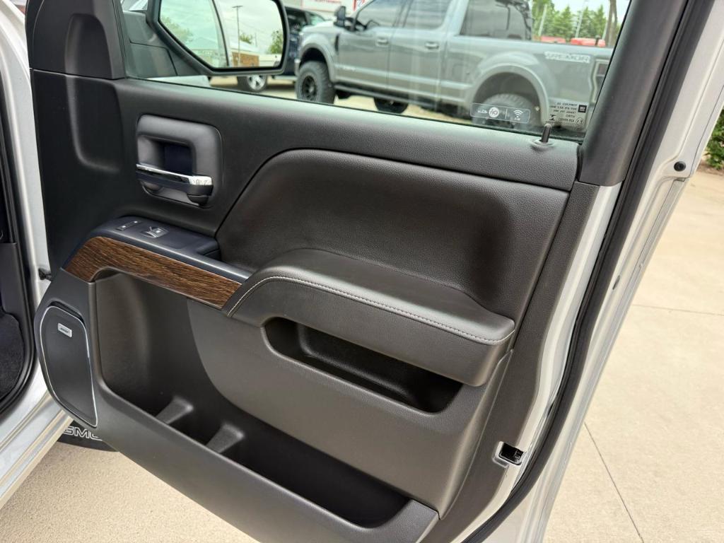 used 2018 GMC Sierra 1500 car, priced at $29,900